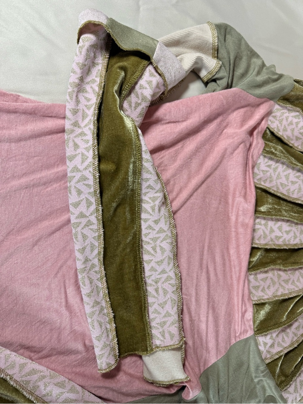 Nuvalia Pink and Olive Long Sleeve Top - Picture 6 of 9